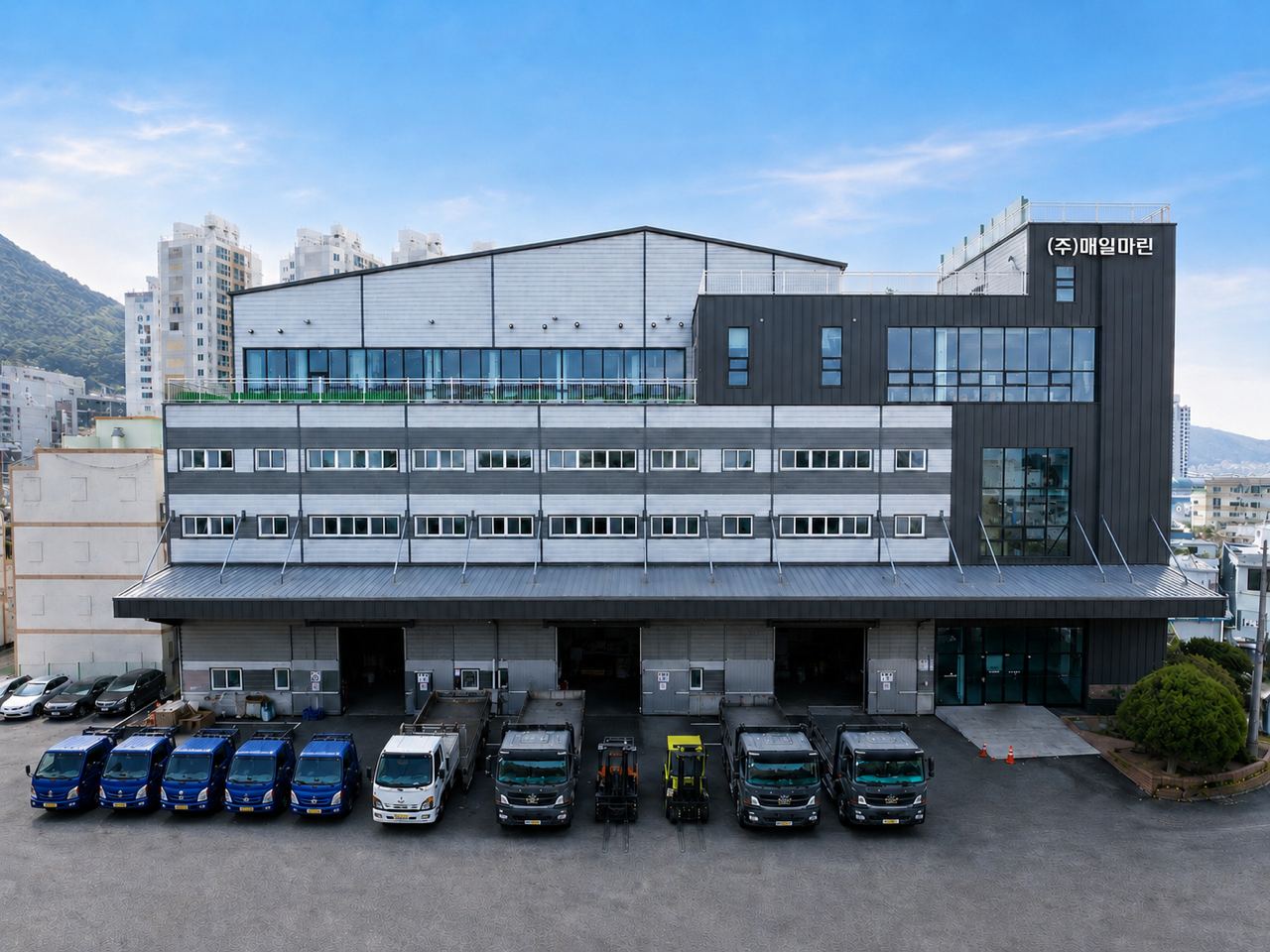 Fleet and warehouse
